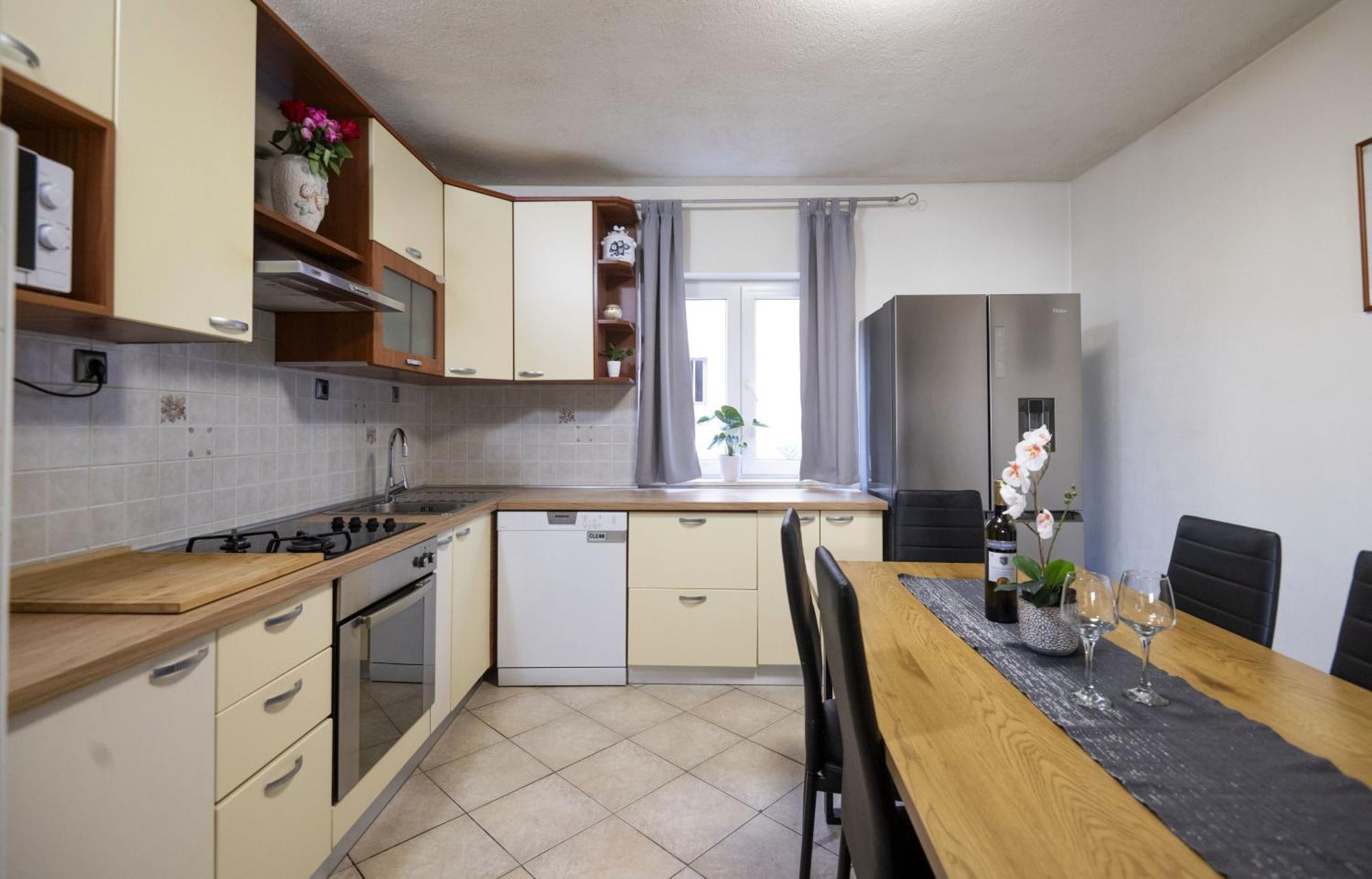 Apartment Zvijezda *